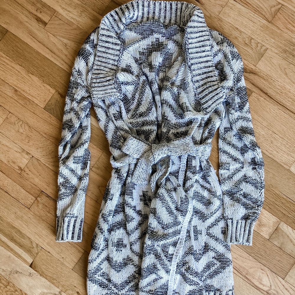 Charlotte Russe tie front cardigan